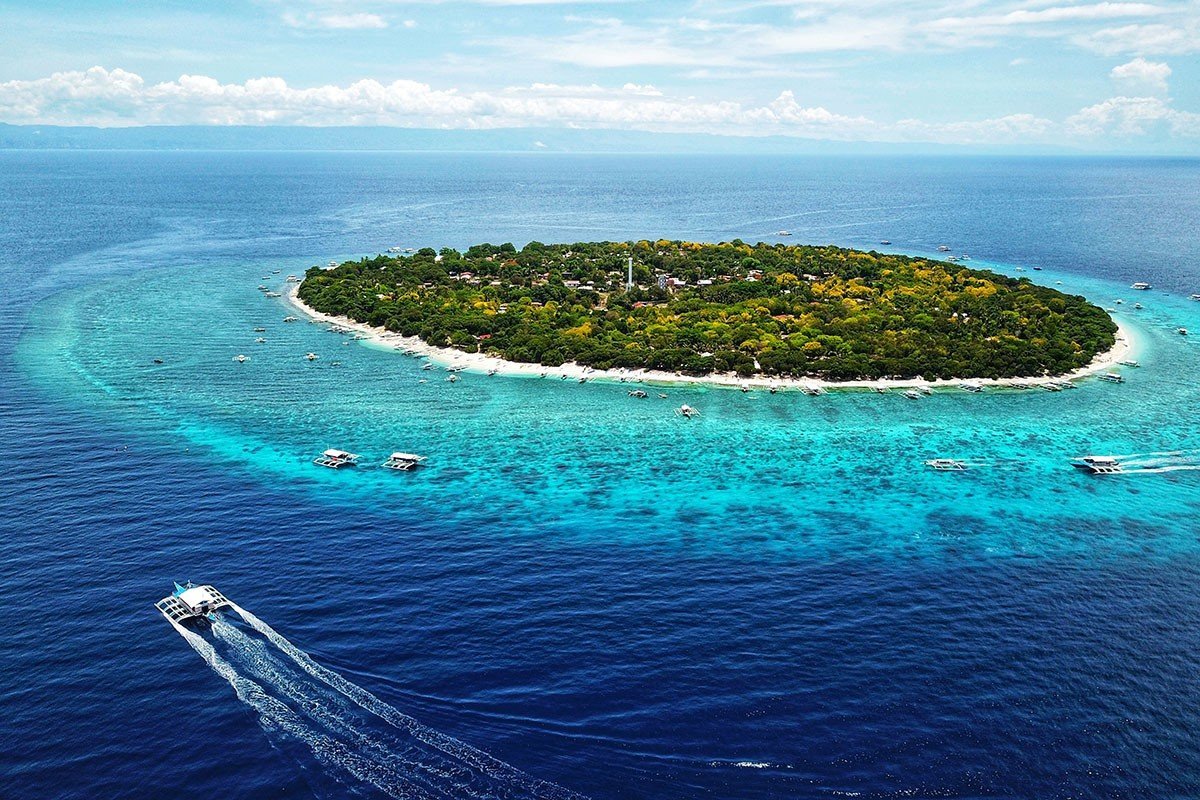 An original Big Blue Divers photograph from Panglao